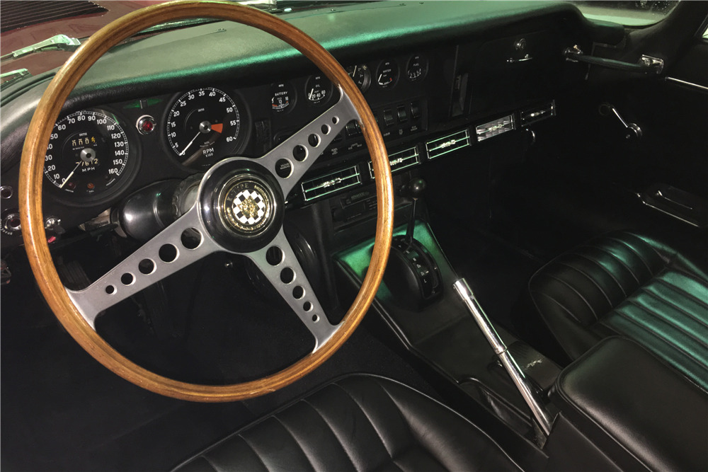 1968 Jaguar E-type 2+2, interior.