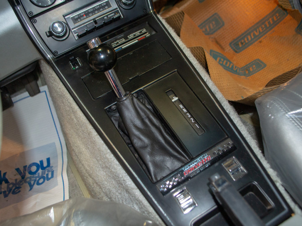 1978 Chevrolet Corvette L48 Pace Car, 3-speed automatic console